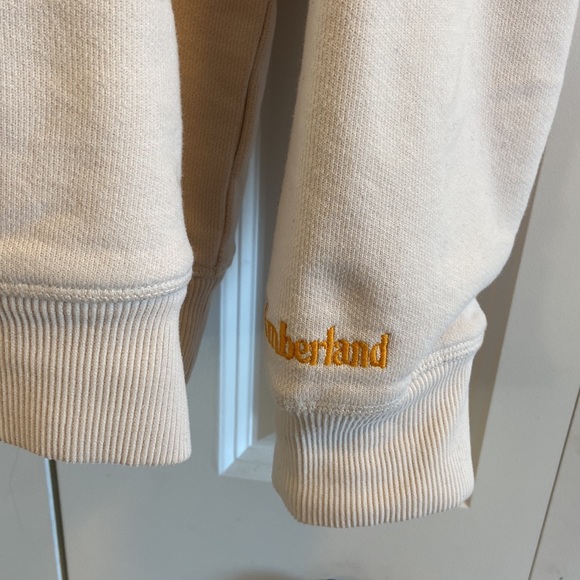 Stand out with the Timberland boot logo hoodie. - Picture 3 of 11